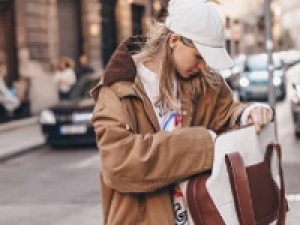 ■長期■時給1700円(経験有)+交通費■アパレル未経験でもOK■＜COACH (コーチ)   水戸京成＞インポートバッグ＆ファッション小物販売◇20代,30代,40代女性スタッフ活躍中【私服勤務OK／週払可／社保有給完備／スタート日ご相談ください】＜専用フォーム返信＆オンラインで簡単登録＞ AP-T-ch-bag