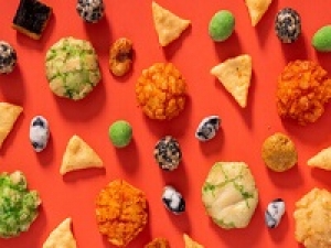 ＜東京駅＞煎餅 / あられ / おかきなど 贈答用やお配りお菓子にも人気♪  専門店の和菓子販売◇【長期で安定・時給1400円以上・交通費支給・週払いOK】経験を活かして/ 経験が浅い方や和菓子未経験 / 即日スタートや数週間後からなどなど、、 ご希望を伺います☆まずはご相談ください♪ お店は駅チカなので通勤楽々♪20代.30代.40代の男女スタッフさん活躍中♪＜専用フォーム返信＆オンラインで簡単登録＞FD-T-iroiro-wa②