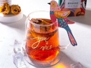 世界のお茶専門店で販売〖北千住マルイ〗時給1450～1500円＋交 / 未経験OK＜紅茶/ 日本茶 / 中国茶 / フレーバードティーetc＞可愛い缶入りの紅茶や焼き菓子が人気のshop☆学生.20代.30代.40代半ば女性スタッフさん多数活躍中◇制服貸与あり◇週払いOK◇社保完備◇有給あり◇駅チカ＜専用フォーム返信＆オンラインで簡単登録＞FD-T-lup②-d