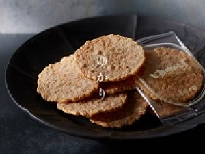 【年末繁忙期◆和菓子の品出し / 夕方まで】未経験歓迎!ジムやスポーツ、運動部など体を動かす事が好きな方におススメ<12/1~12/31 池袋東武>海老せんべいなどデパ地下でも人気の和菓子店【坂角総本店】納品対応や品出しのお仕事◇時給1400~1500円+交通費 /週払いOK◇学生.20代.30代.40代男女スタッフさん活躍中!<専用フォーム返信&オンラインで簡単登録>tan-F-ebi