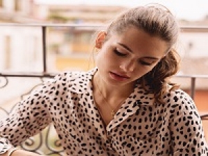 ＊即日～長期＊時給1600円以上(経験有)+交通費＊週4日～OK！【自由が丘店】セレクトショップ販売スタッフ＊オリジナルと国内外からセレクトした旬なアイテムを展開♪＊アパレル未経験歓迎！物販経験があればOKです♪＊週払いOK・服装サンプル貸与有り・社保有給完備＊20代,30代,40代女性スタッフ活躍中！＜専用フォーム返信＆オンラインで簡単登録＞AP-T-js-d