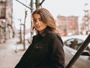 ＊即日～長期＊時給1600円以上(経験有)+交通費＊週4日～OK！【自由が丘店】セレクトショップ販売スタッフ＊オリジナルと国内外からセレクトした旬なアイテムを展開♪＊アパレル未経験歓迎！物販経験があればOKです♪＊週払いOK・服装サンプル貸与有り・社保有給完備＊20代,30代,40代女性スタッフ活躍中！＜専用フォーム返信＆オンラインで簡単登録＞AP-T-js