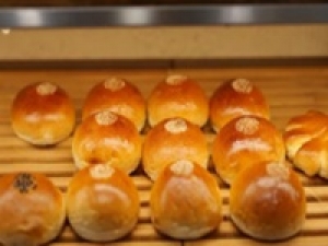 長期＜横浜高島屋＞マネキン☆高待遇☆日給12,000円＋交通費☆みんな知ってる！？あんぱんで有名な『銀座木村家』でパン販売のお仕事◇制服あり・駅チカ/パン好きさん歓迎♪ 食品販売未経験OK！なにかしらの販売経験があればエントリーOKです♪ 食品販売/ベーカリー販売◇20代.30代.40代.50代女性活躍中！＜専用フォーム返信＆オンラインで簡単登録＞FD-T-anps①-d